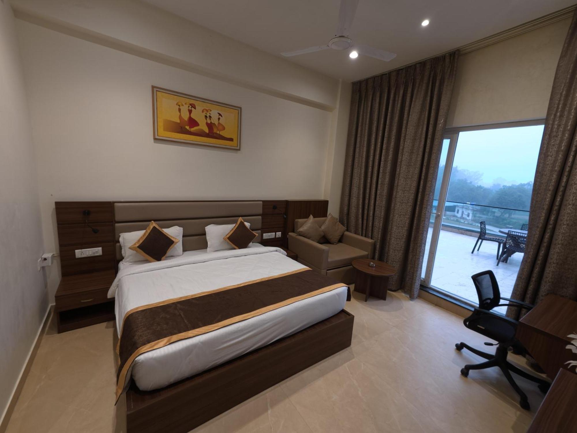 Hotel Neelam Orchid à Kanpur Extérieur photo