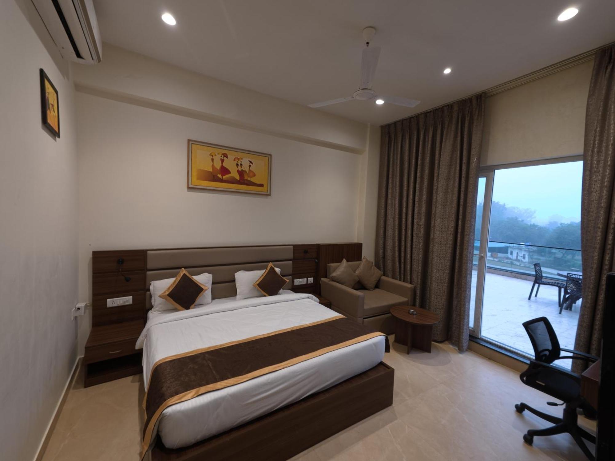 Hotel Neelam Orchid à Kanpur Extérieur photo